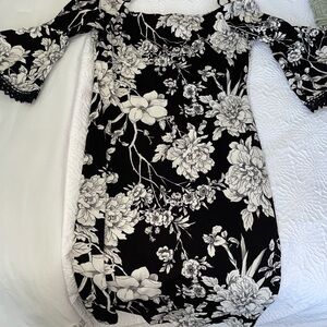 Premier Amour Off the shoulder flower dress, black & white, fitted, size 14